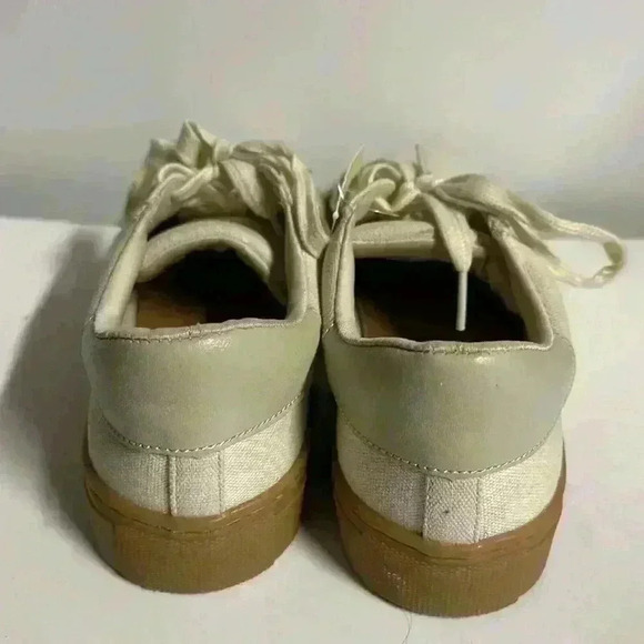 Women’s Universal thread Ingrid sneakers size 9.5 - Picture 4 of 6